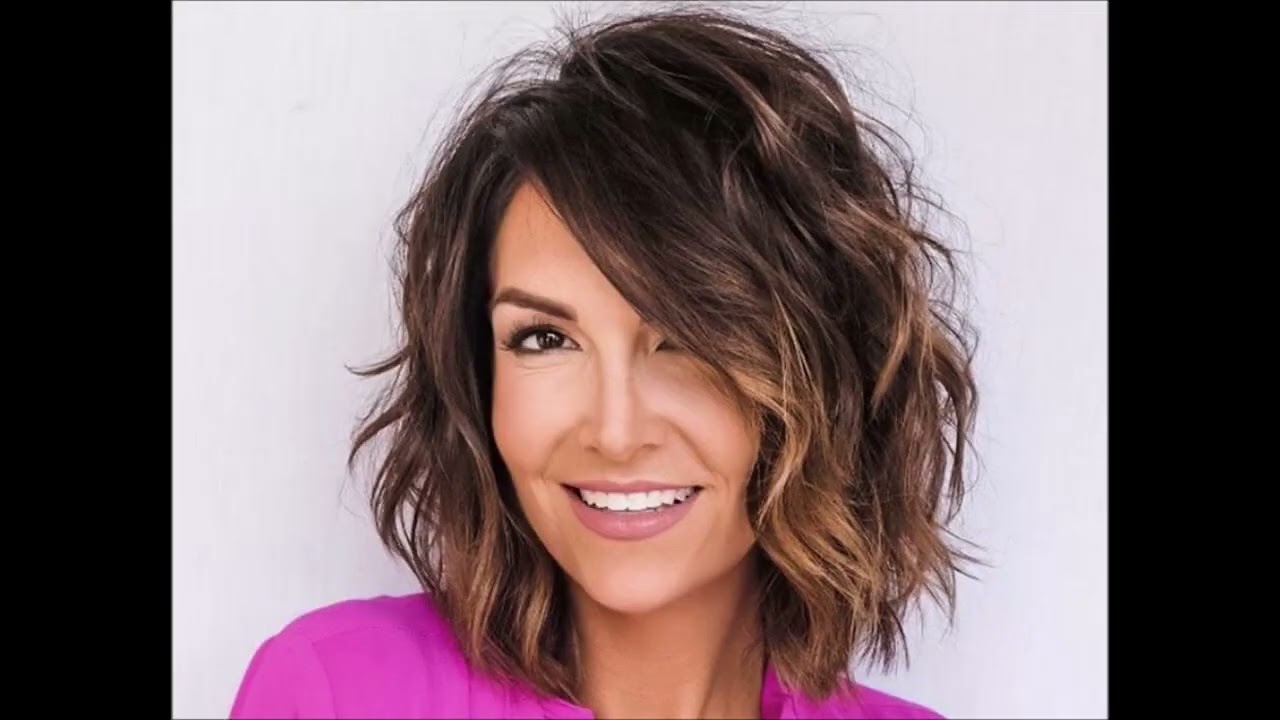 Coiffure femme 50 ans - Idées de coupe de cheveux pour femme 50 ans